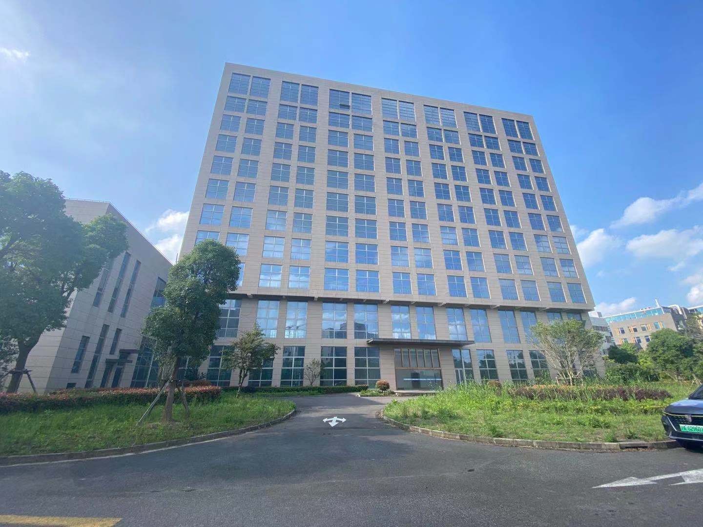 22"上海醫(yī)谷琥珀園：打造符合辦公實(shí)驗(yàn)室新地標(biāo)"